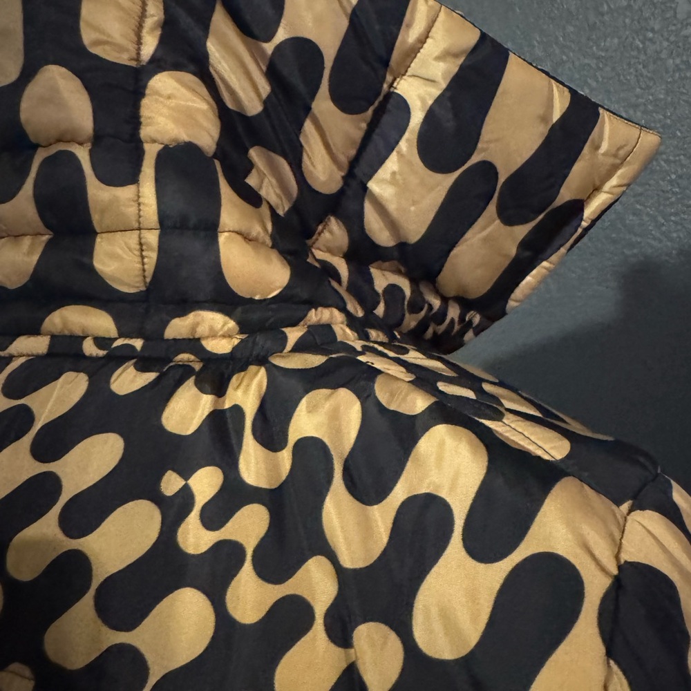 Debra C Beverly Hills Italian Designer Jacket Size 6 Gold & Black Geometric Prnt - Picture 7 of 13
